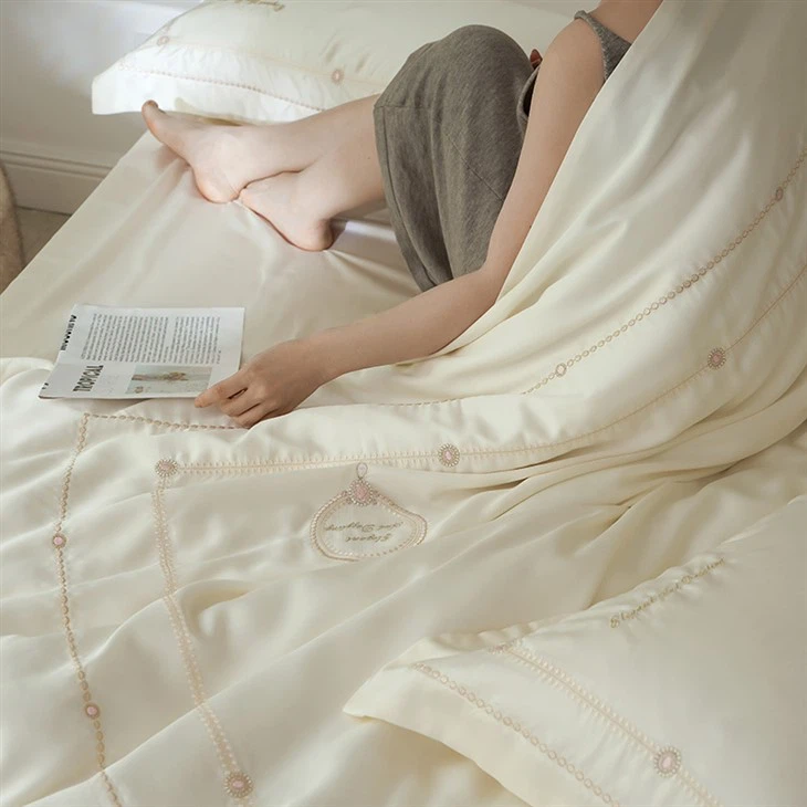 Tencel Embroidered 9-piece Bedding Set manufacturers